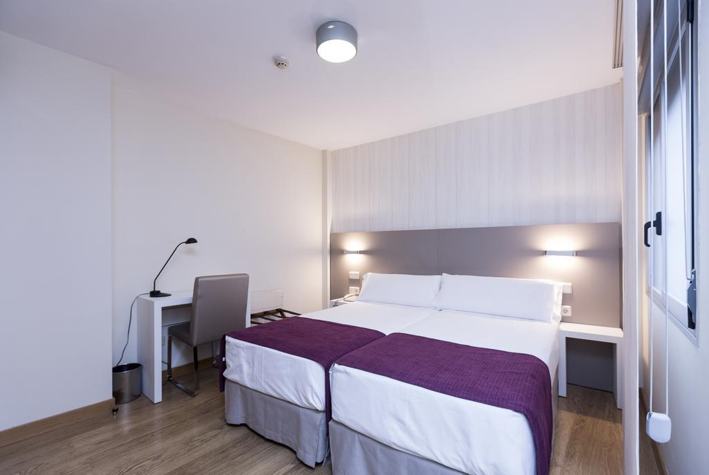 Di' Carlo Hotel Madrid Exterior photo