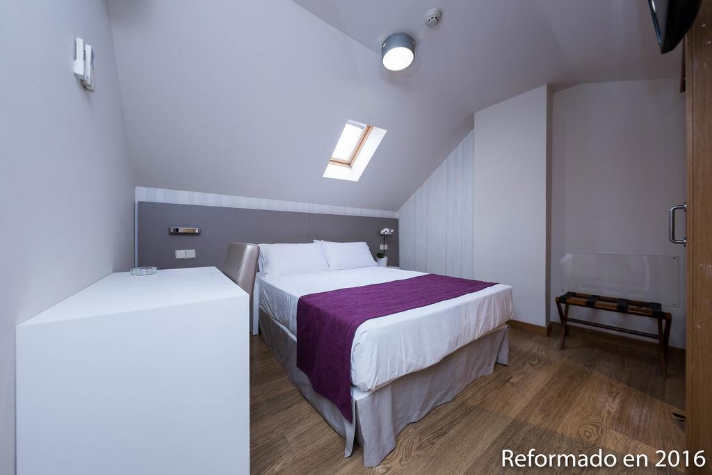 Di' Carlo Hotel Madrid Exterior photo