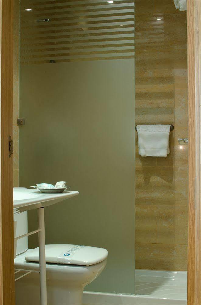 Di' Carlo Hotel Madrid Exterior photo